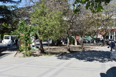 В Симферополе очищают площадь для установки памятника Амет-Хану Султану