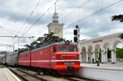 Прямой поезд начал курсировать между Симферополем и Адлером